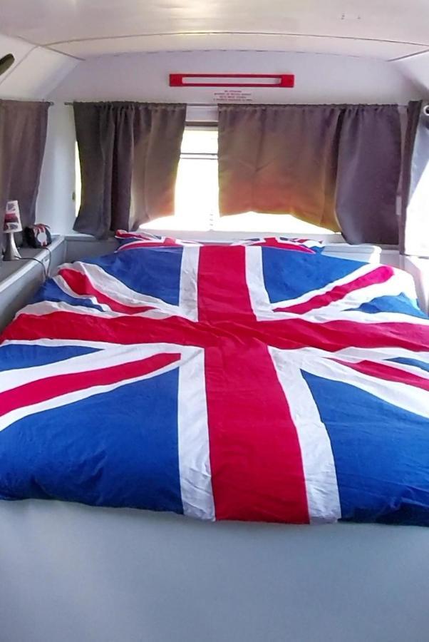 Insolite Bus Anglais Le Buckinghambus Saint-Philbert-sur-Risle Bagian luar foto