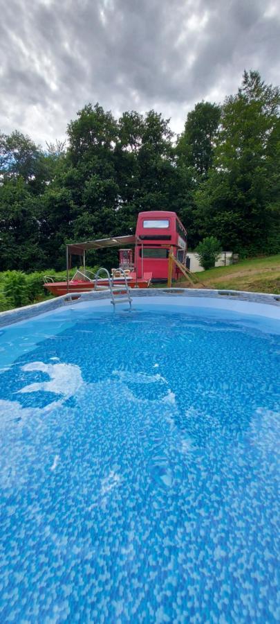 Insolite Bus Anglais Le Buckinghambus Saint-Philbert-sur-Risle Bagian luar foto